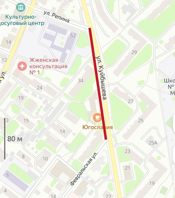 В Симферополе в пятницу ограничат движение транспорта из-за обрезки деревьев