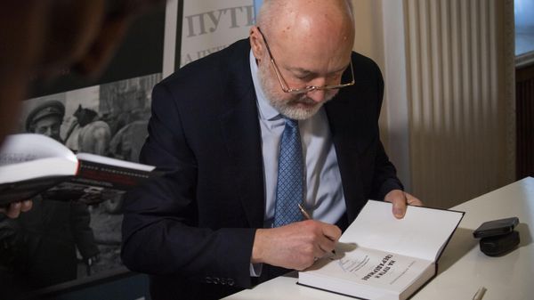 Павел Крашенинников на заседании круглого стола в Ливадийском дворце, посвященном 80-летию Ялтинской конференции 1945 года Павел Крашенинников на заседании круглого стола в Ливадийском дворце, посвященном 80-летию Ялтинской конференции 1945 года