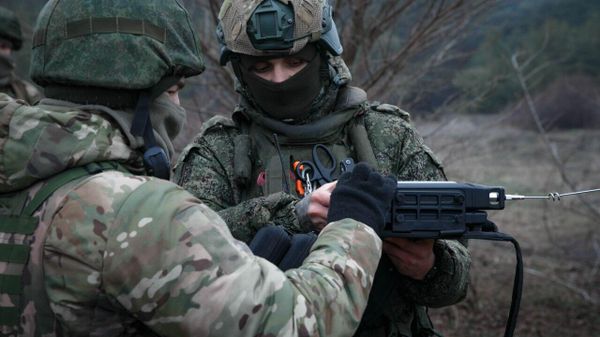Штурмовики подразделений 20-й гвардейской общевойсковой армии группировки войск Запад