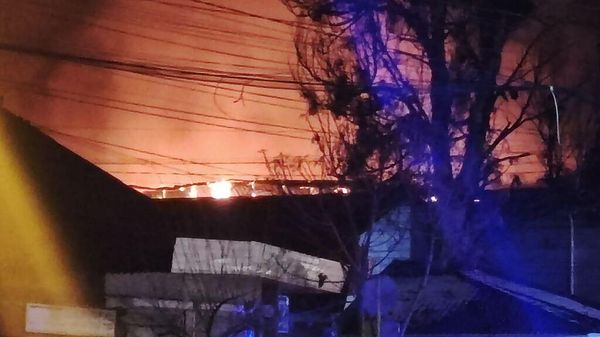 Пожар в Сифмерополе в районе Центрального рынка и стадиона Локомотив