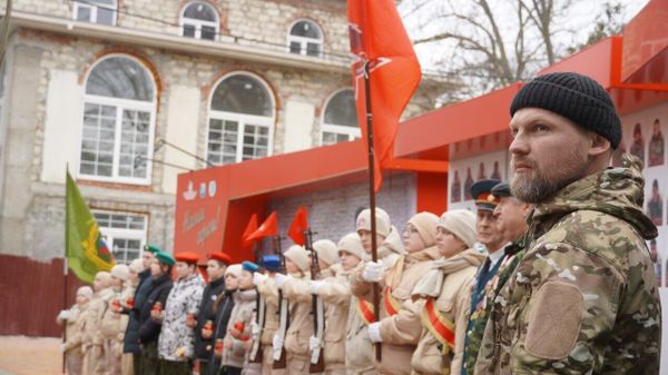 В Керчи в 36-ю годовщину вывода советских войск из Афганистана почтили память россиян-интернационалистов