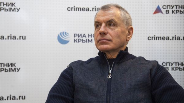 Владимир Константинов