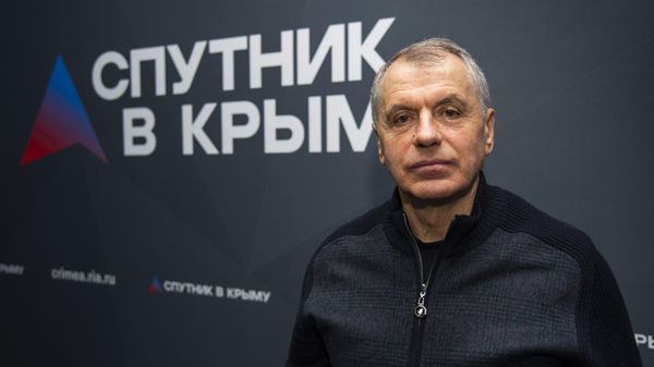 Владимир Константинов