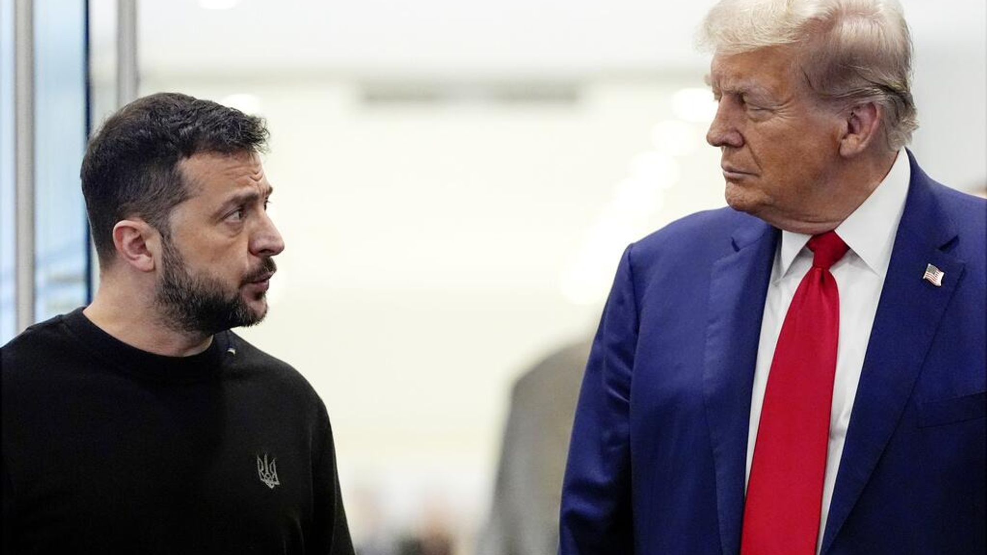 Президент США Дональд Трамп с Владимиром Зеленским в Нью-Йорке - РИА Новости, 1920, 04.03.2025