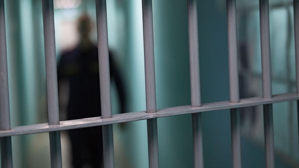 Решётка в исправительном учреждении