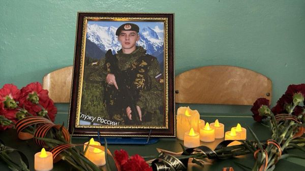 В Джанкойском районе в Табачненской школе открыли Парту Героя в честь Дениса Пасько