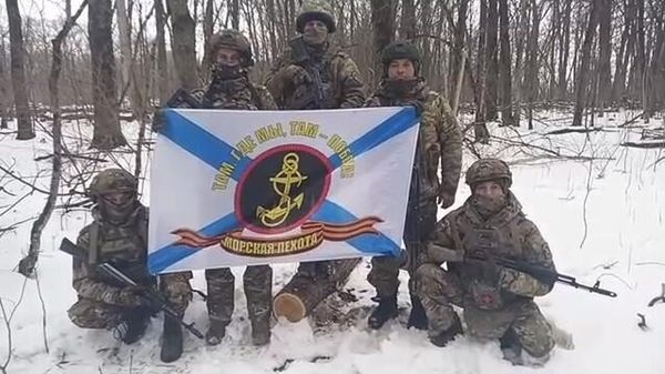 Морпехи Черноморского флота с передовой поздравили женщин с 8 Марта