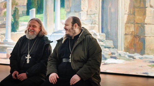 Монахи Свято-Владимирского монастыря на Масленичной трапезе
