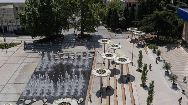 Центральная городская площадь, Ялта
