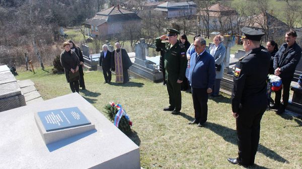 В Венгрии открыли после ремонта мемориалы советским воинам с новыми именами героев
