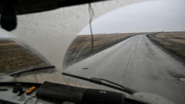 Вид из автомобиля военнослужащих в Курской области