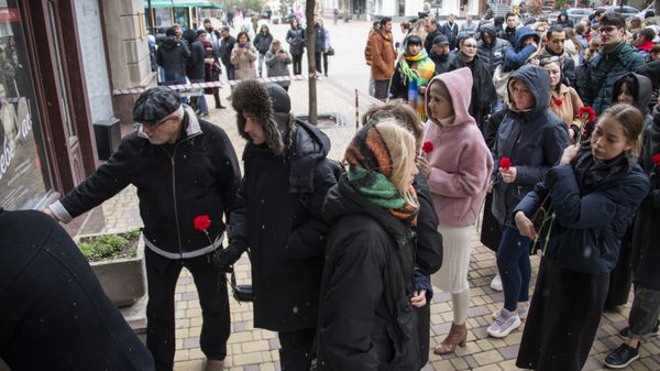 Митинг памяти членов подпольной группы Сокол в симферополе Митинг памяти членов подпольной группы Сокол в симферополе