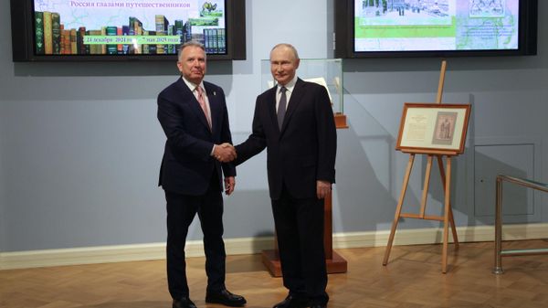 Президент Владимир Путин встретился со спецпосланником президента США Стивеном Уиткоффом