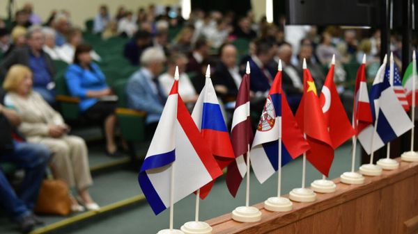 В Крыму открылся Международный экологический форум Zа наше будущее