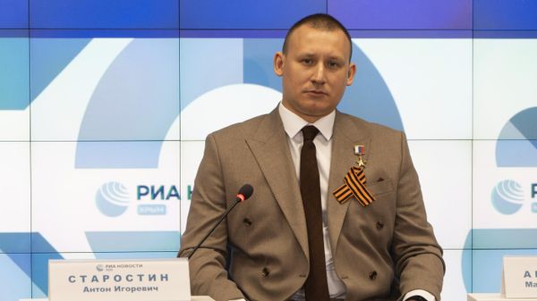 Герой России, участник программы Время героев, заместитель председателя Государственного комитета молодежной политики Республики Крым Антон Старостин