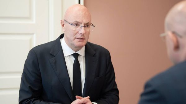 Вице-премьер правительства Дмитрий Чернышенко проводит встречу с губернатором Севастополя Михаилом Развожаевым