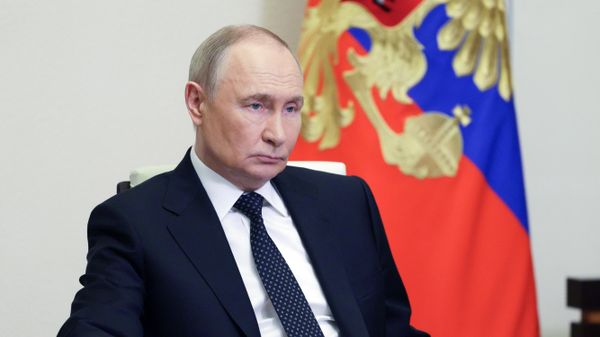 Президент Владимир Путин провел совещание с членами правительства РФ