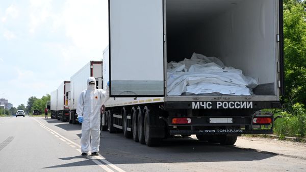 Рефрижераторы с телами военнослужащих ВСУ