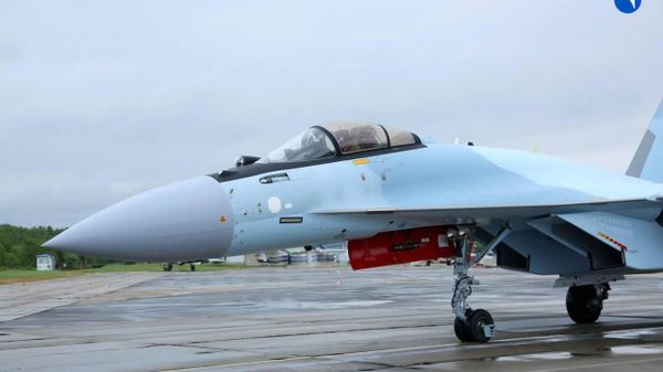 ОАК передала Минобороны России очередные новые самолеты Су-35С