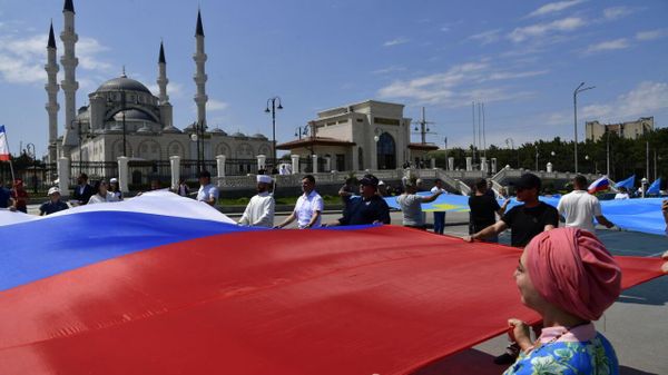 Дни крымско-татарской культуры: в Симферополе финишировал автопробег