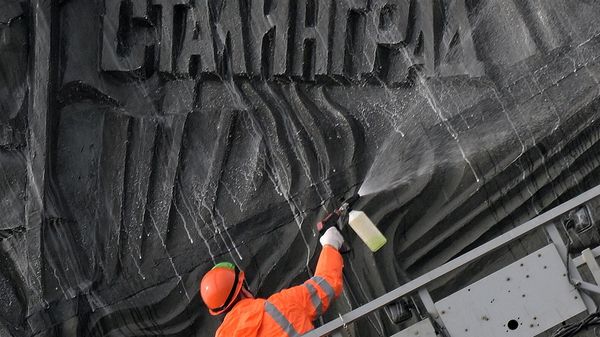 Промывка монумента Победы на Поклонной горе