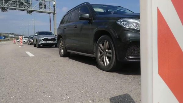 Очередь на Крымском мосту