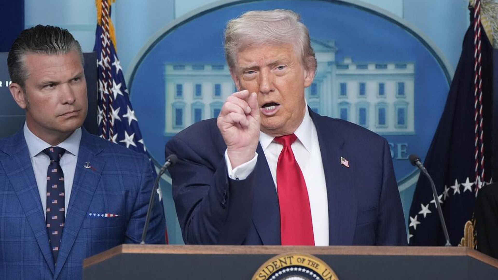 Президент США Дональд Трамп Президент США Дональд Трамп - РИА Новости, 1920, 04.12.2025