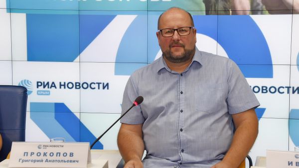 Научный сотрудник НИЦ пресноводной и солоноватоводной гидробиологии - филиала ФИЦ ИнБЮМ, старший преподаватель кафедры геоэкологии института Таврическая Академия КФУ им. В.И. Вернадского Григорий Прокопов