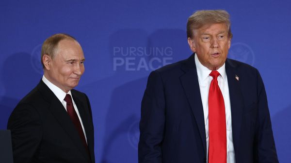 Президент РФ Владимир Путин и президент США Дональд Трамп