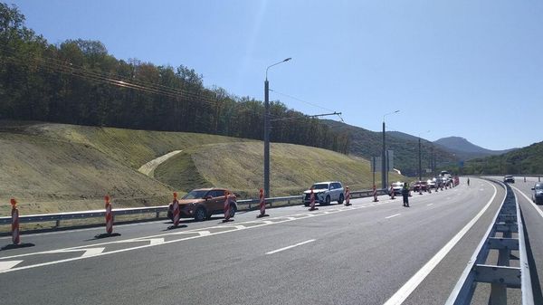 Старт рабочему движению транспорта на втором этапе строительства автомобильной дороги в обход города Симферополя на участке Донское – Перевальное