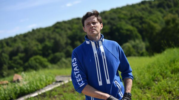 Фигурист Максим Маринин