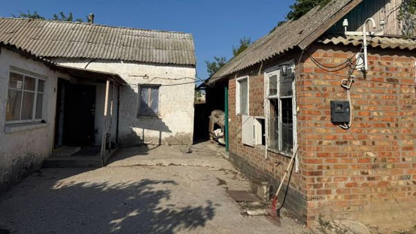 Молодой человек из Ленинского района Республики Крым подозревается в убийстве матери и младшего брата