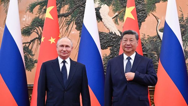 Президент РФ Владимир Путин и председатель Китайской Народной Республики (КНР) Си Цзиньпин 