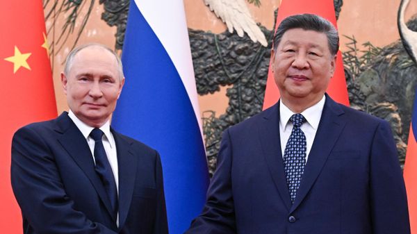 Президент РФ Владимир Путин и председатель Китайской Народной Республики (КНР) Си Цзиньпин