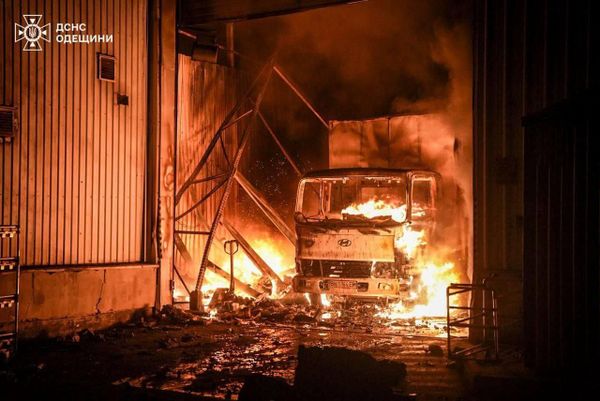 Пожар в Одессе после взрывов