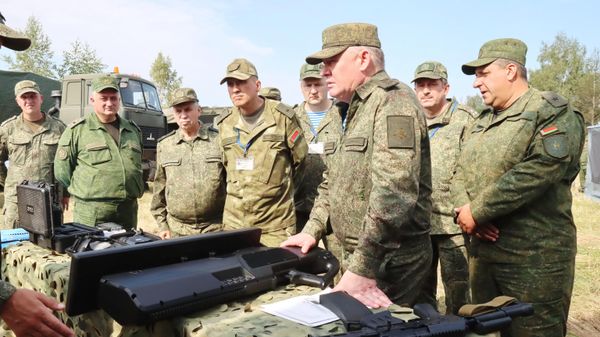 Глава Объединенного штаба ОДКБ ознакомился с действиями войск в ходе учения Эшелон-2025