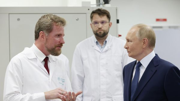 Путину рассказали о новых разработках в противораковой терапии