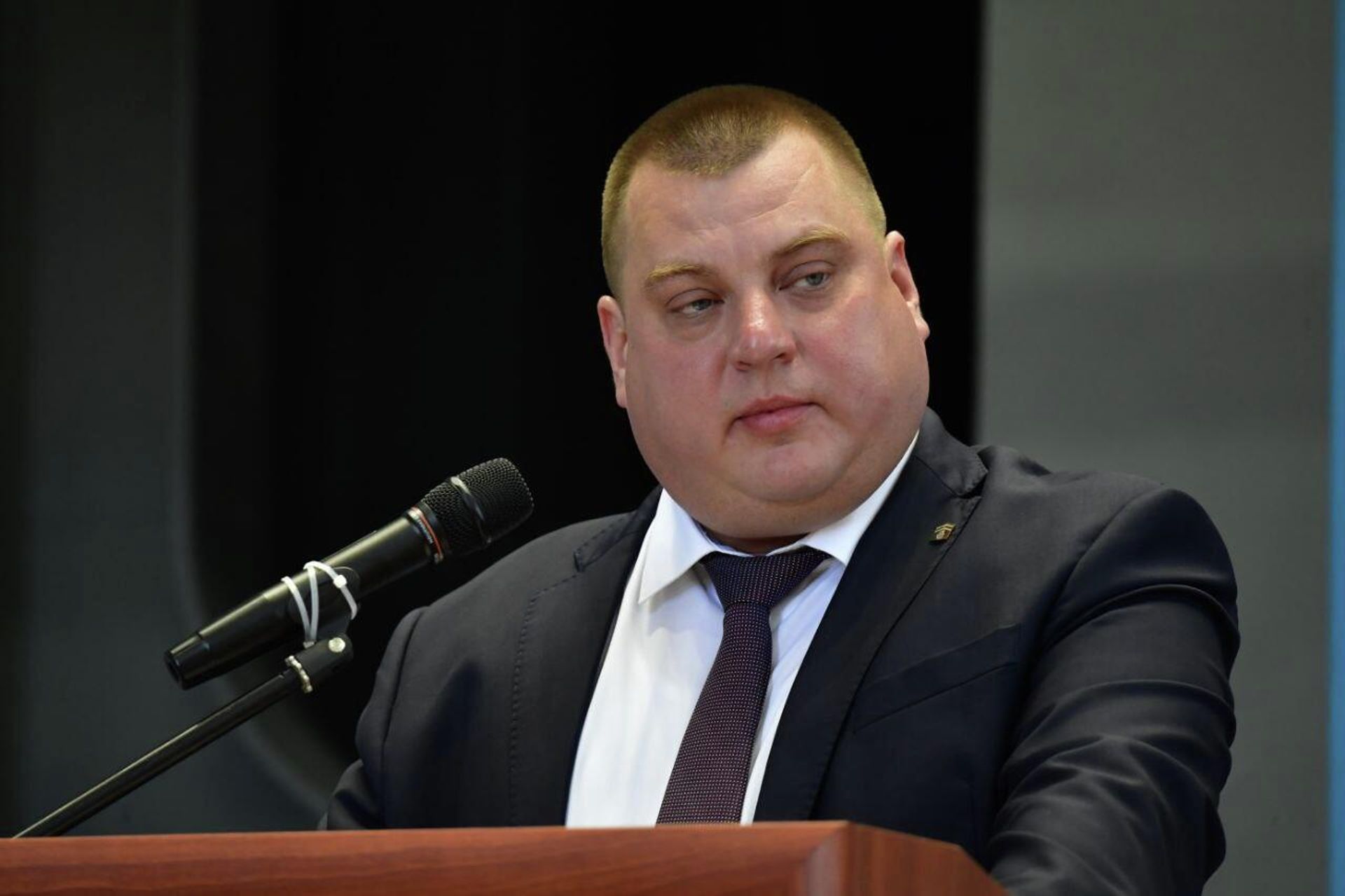 Генеральный директор Судостроительного завода имени Б. Е. Бутомы Олег Гончаров Генеральный директор Судостроительного завода имени Б. Е. Бутомы Олег Гончаров - РИА Новости, 1920, 15.09.2025