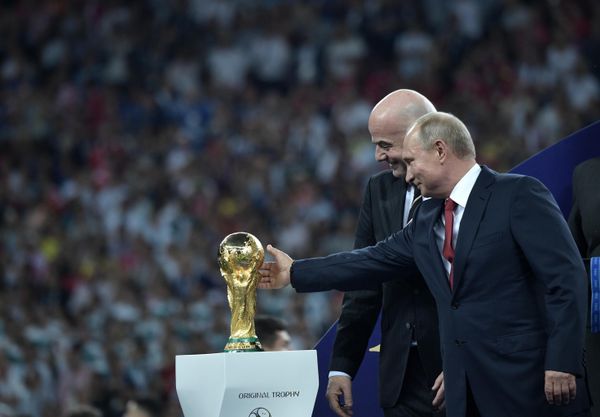 Президент РФ Владимир Путин на церемонии награждения победителей чемпионата мира по футболу FIFA 2018