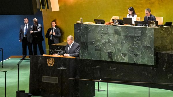 Министр иностранных дел РФ Сергей Лавров выступает на заседании в рамках недели высокого уровня 80-й сессии Генеральной Ассамблеи ООН в Нью-Йорке