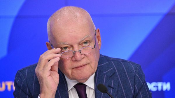 Генеральный директор Международной медиагруппы Россия сегодня, председатель правления Ассоциации виноградарей и виноделов России Дмитрий Киселев