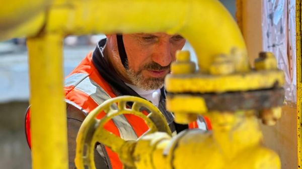 Сотрудник предприятия Крымгазсети