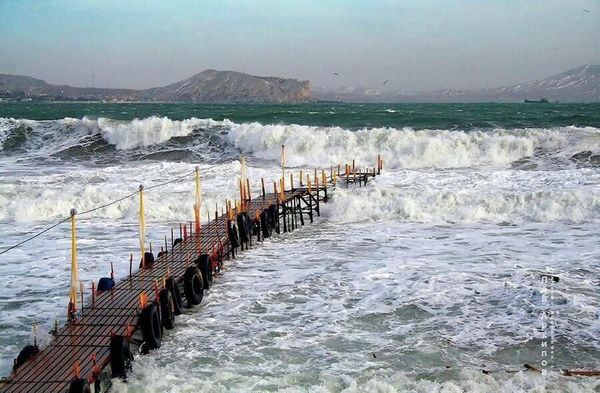 В Крыму фотограф Лев Архипов проводит бесплатные экскурсии для ветеранов СВО в Новом Свете