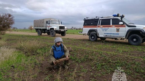 В Крыму на стройке обнаружили артиллерийский снаряд и ручную гранату