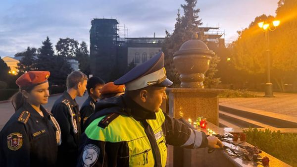 Свеча памяти: в Керчи вспомнили жертв ДТП