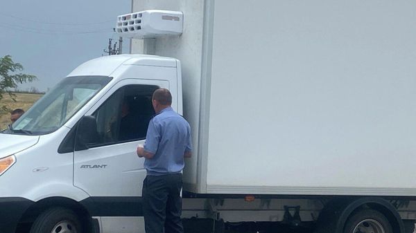 В Крым пытались ввезти больше 120 килограммов просроченной колбасы