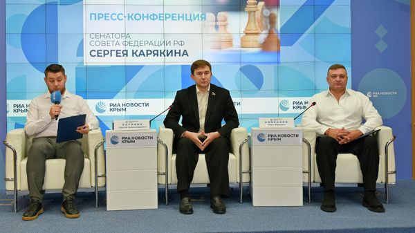 Пресс-конференция сенатора Совета Федерации Федерального Собрания РФ, члена Комитета СФ РФ по социальной политике Сергея Карякина