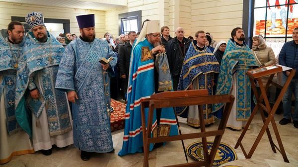 В Евпатории состоялось освящение нового храма Александра Невского В Евпатории состоялось освящение нового храма Александра Невского