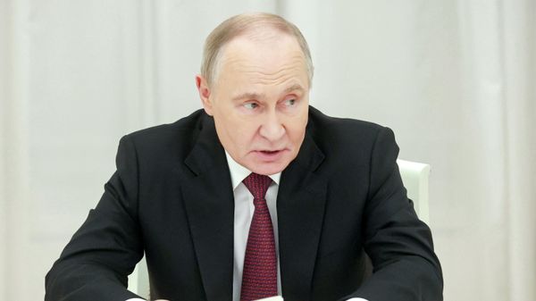 Президент Владимир Путин провел встречу с председателями парламентов государств - членов ОДКБ