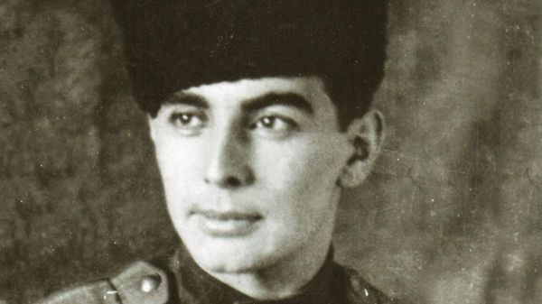 Герой СССР Абдуль Тейфук. Фото их фондов музея истории КФУ